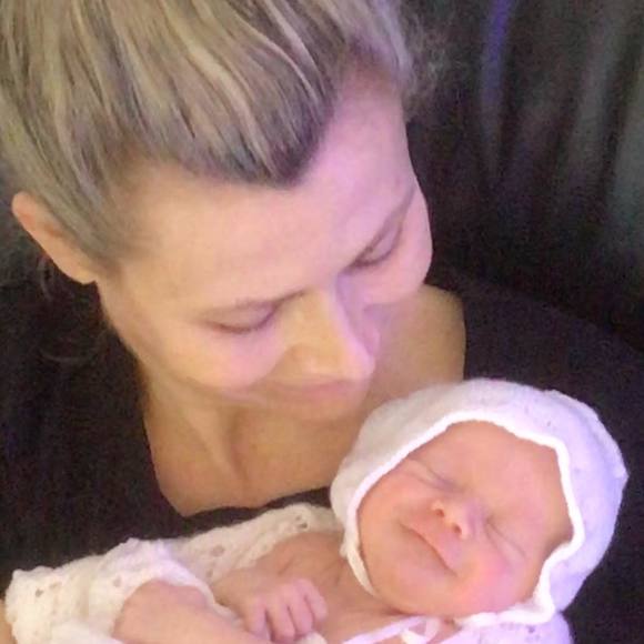 Meet your Posher, Julie - Picture 1 of 1